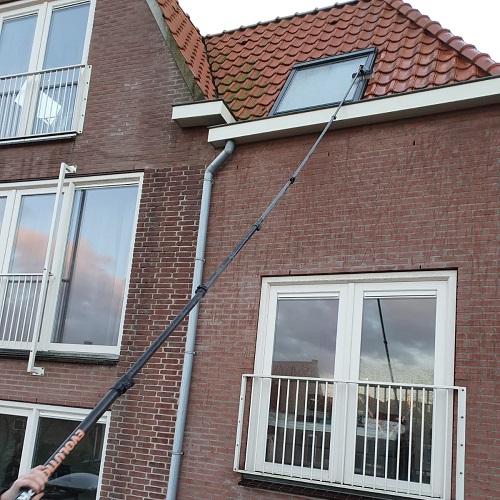 Reinigen kozijnen en glasbewassing vastgoedbeheerder pand Alkmaar januari 2021