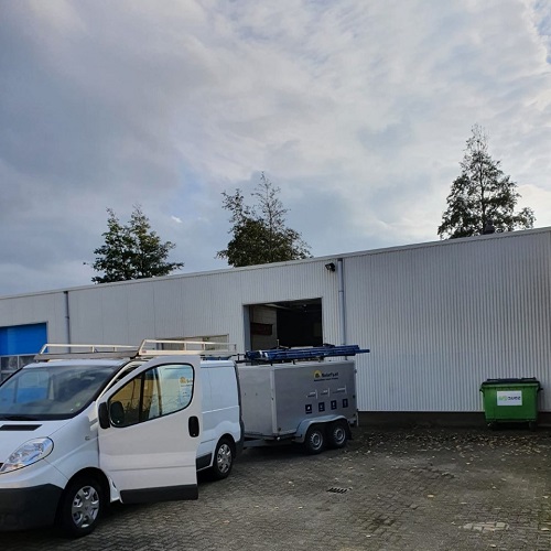Damwand reiniging buitenzijde schildersbedrijfspand Alkmaar Oktober 2020