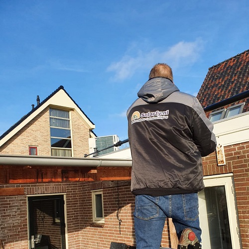 Reiniging boeidelen en glasbewassing woningen Alkmaar en Heerhugowaard. December 2020