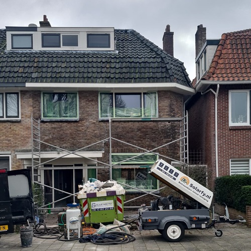 Renoveren voorgevel woning particulier Bloemwijk Alkmaar januari 2024