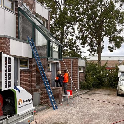 Vervangen voegwerk en reiniging kunststof in Akersloot West Juli 2025