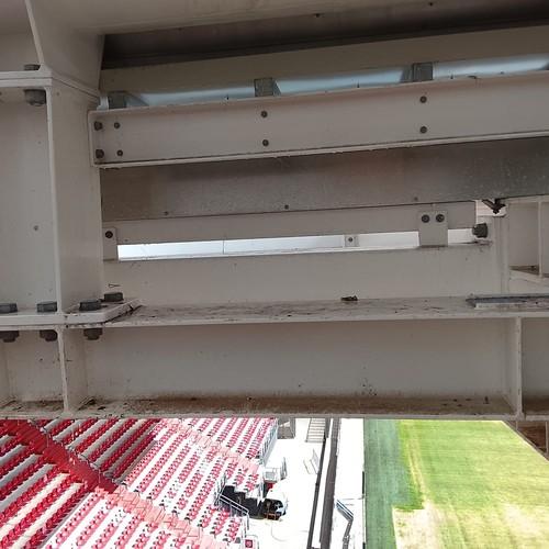 Reiniging tribunes en dakconstructie AZ Stadion Alkmaar juni 2026