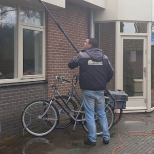 Reiniging boeidelen en glasbewassing Heerhugowaard januari 2020