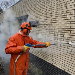 Reiniging gevel en impregneren gevel woning Bergen aan Zee April 2021