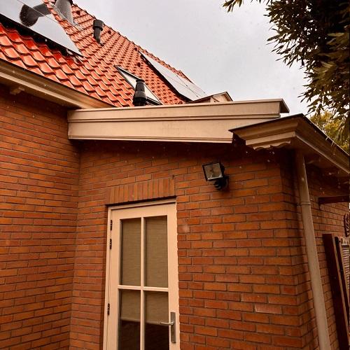Reinigen houtwerk, glas en zonnepanelen Alkmaar Oudorp Juni 2025
