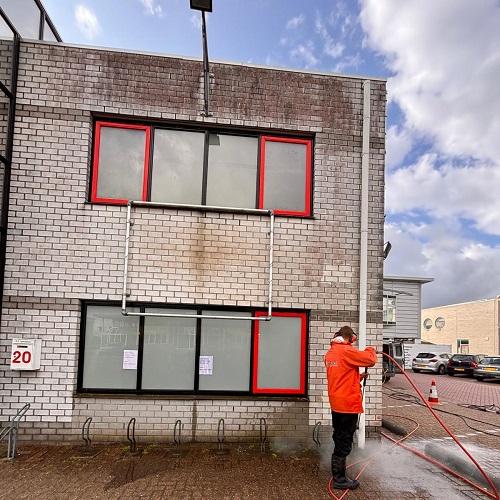 Reinigen en impregneren gevels in Heerhugowaard Stadshart Juni 2025