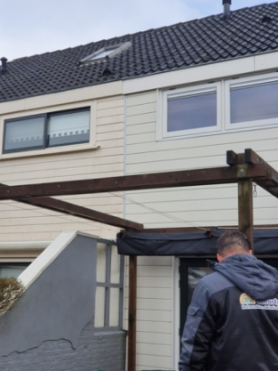 Reiniging gevelbekleding en reiniging boeidelen woning Sint Pancras Februari 2020