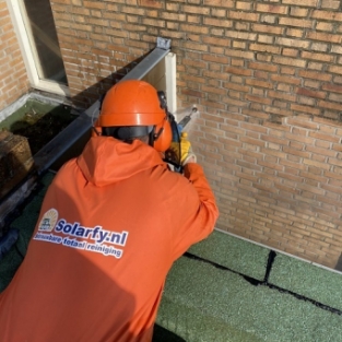 Reinigen gevel stoomcleaning appartementencomplex VVE in schagen Juni 2021