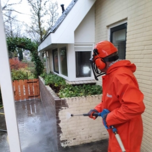 Verflaag gevel verwijderen gevel reiniging woning Bloemendaal December 2020