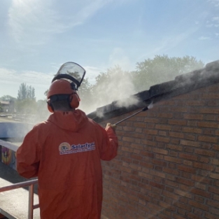 Reinigen gevel stoomcleaning appartementencomplex VVE in schagen Juni 2021