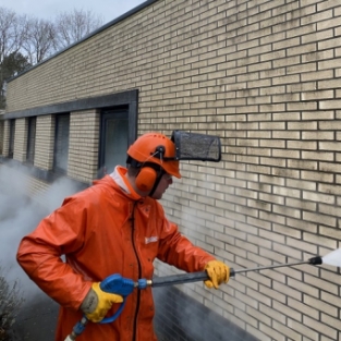 Reiniging gevel en impregneren gevel woning Bergen aan Zee April 2021