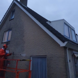 Gevel reiniging en impregneren straat Heerhugowaard Butterhuizen januari 2021