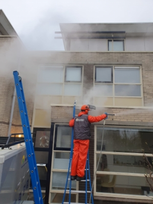 Gevel schoonmaken en impregneren woning Heerhugowaard December 2020