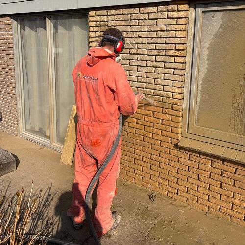 Renoveren gevel vakantiewoning De Koog, Texel maart 2025 