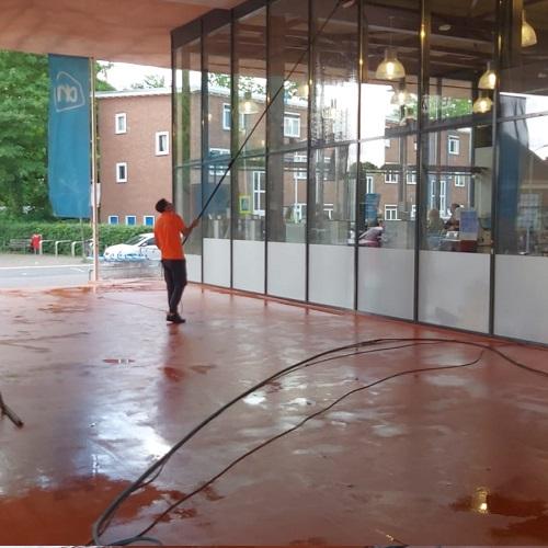 Koog aan de Zaan vloeronderhoud, glasbewassing en damwandreiniging juni 2025