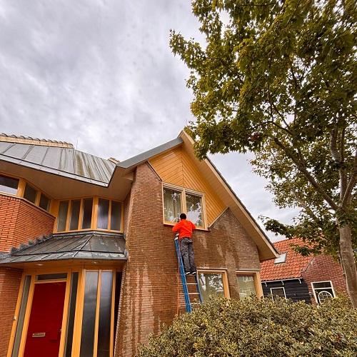 Reiniging houtwerk, gevels en terras Schermerhorn Augustus 2025