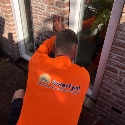 Gevelreiniging en houtwerk schoonmaken gemeente Heiloo e.o. juli 2024