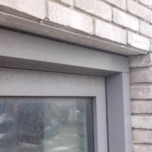 Reinigen galerijen en kozijnwerk Nieuwe Langestraat IJmuiden februari 2026