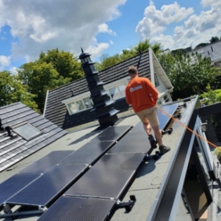 Zonnepanelen onderhoud en schoonmaak woning particulier Nieuwe Niedorp Juli 2020