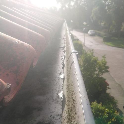 Reiniging gevelbekleding en dakgoten ’t Zand September 2025