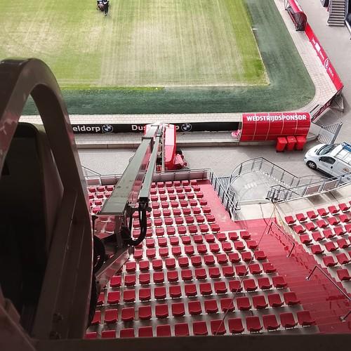 Reiniging tribunes en dakconstructie AZ Stadion Alkmaar juni 2026