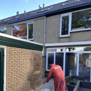 Gevelrenovatie en impregneren schuur woning Heerhugowaard Oktober 2022