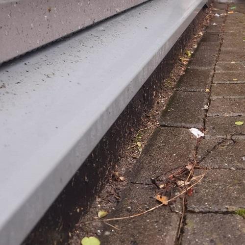 Reinigen galerijen en kozijnwerk Nieuwe Langestraat IJmuiden februari 2026