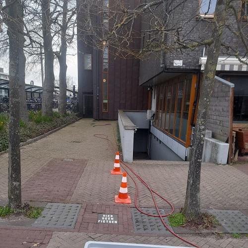 Station Heiloo Reinigen afdekbanden keerwanden tegels trap April 2026