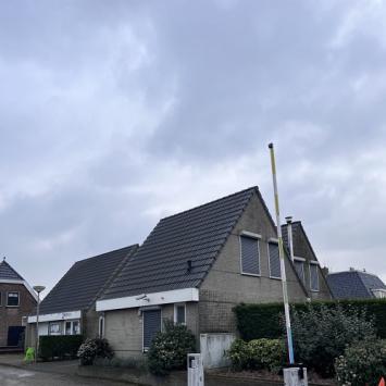Reinigen dakpannen en coating aanbrengen chalets Wervershoof februari 2023