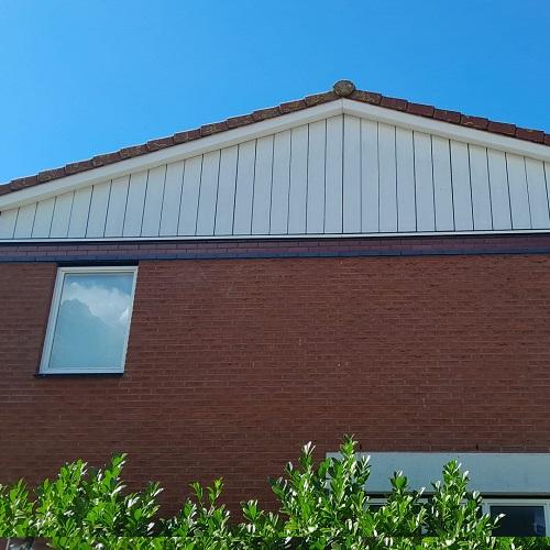Reinigen Eternite, luifels, goten en dakopbouwen Egmond aan de Hoef September 2025
