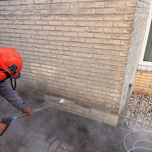 Reiniging en impregneren verschillende gevels in centrum Schagen Oktober 2025