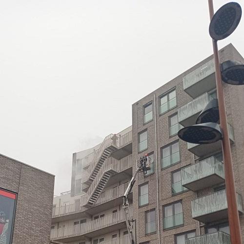 Reinigen galerijen en kozijnwerk Nieuwe Langestraat IJmuiden februari 2026