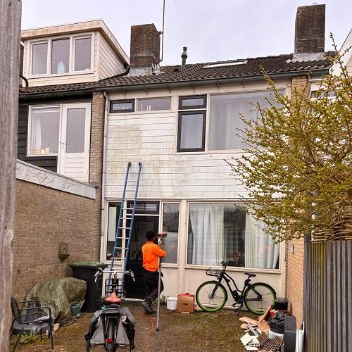 Reinigen en conserveren gevelbekleding en kozijnwerk Bergen Bergen Binnen April 2026