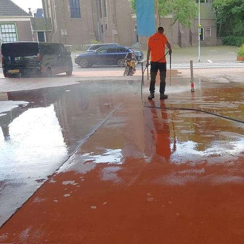 Koog aan de Zaan vloeronderhoud, glasbewassing en damwandreiniging juni 2025