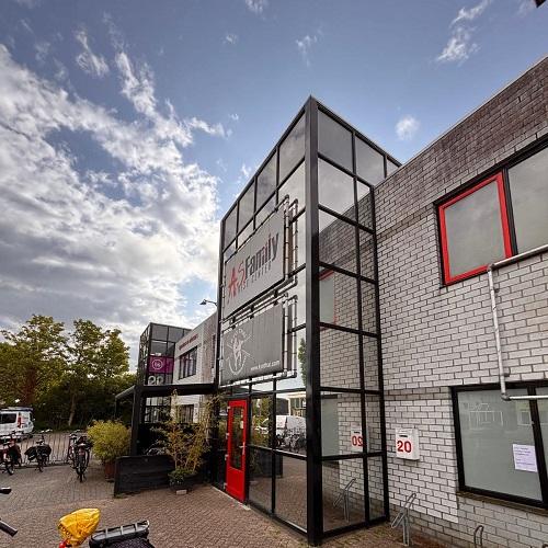 Reinigen en impregneren gevels in Heerhugowaard Stadshart Juni 2025