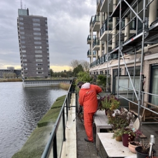 Reiniging buitenzijde appartementencomplex VvE Alkmaar Vroonermeer November 2022