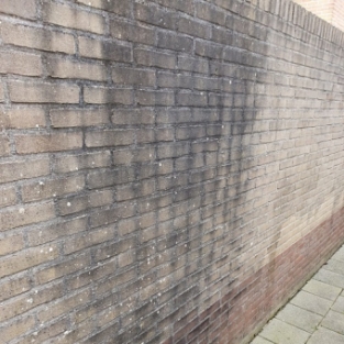 Reiniging gevel stoomcleaning buitenmuur woning de Goorn April 2021