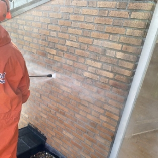 Reinigen gevel stoomcleaning appartementencomplex VVE in schagen Juni 2021