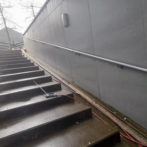 Station Heiloo Reinigen afdekbanden keerwanden tegels trap April 2026