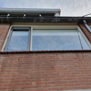 Reiniging buiten kozijnen woning particulier Ursem Augustus 2019