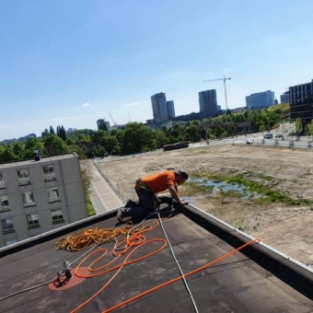 Totale reiniging buitenzijde appartementencomplex voor Vve Amsterdam Mei 2020