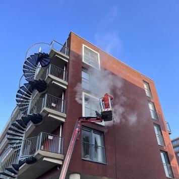 Reinigen betonnen randen appartementen VvE Heerhugowaard December 2022