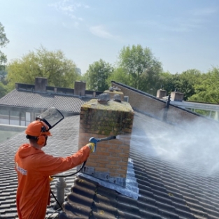 Reinigen gevel stoomcleaning appartementencomplex VVE in schagen Juni 2021