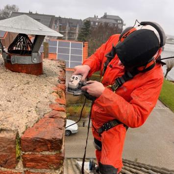 Schoorsteen herstel en renovatie woning Broek op Langedijk februari 2024