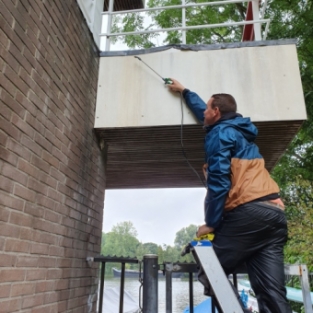 Boeidelen reiniging roeivereniging Amsterdam Augustus 2019