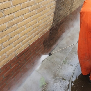 Reiniging gevel stoomcleaning buitenmuur woning de Goorn April 2021