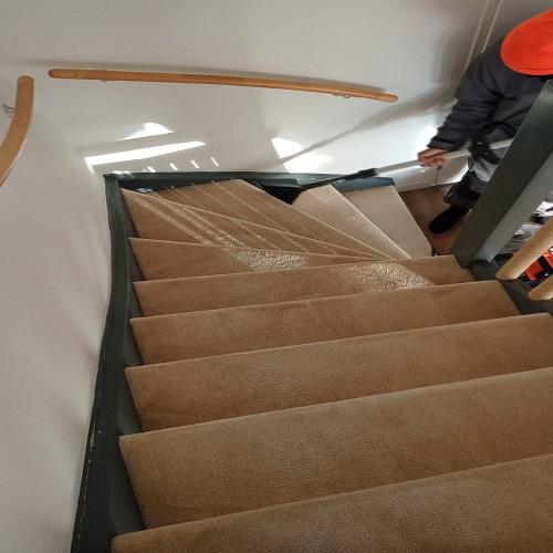 Reinigen tapijt zolder en trap woning Heerhugowaard Januari 2026