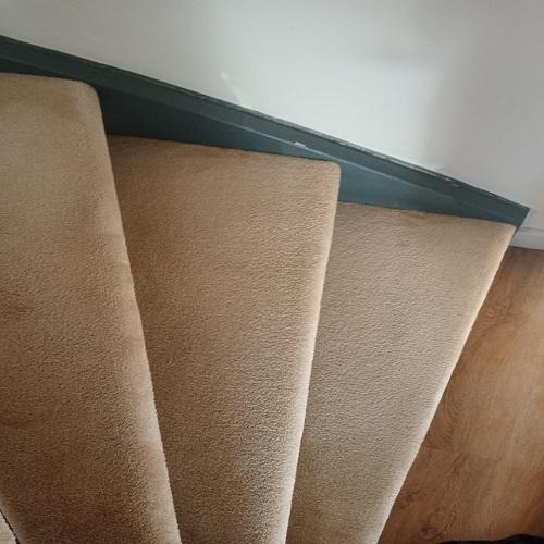 Reinigen tapijt zolder en trap woning Heerhugowaard Januari 2026