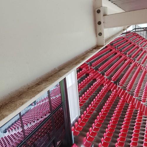 Reiniging tribunes en dakconstructie AZ Stadion Alkmaar juni 2026