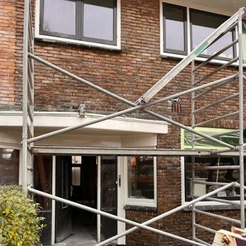 Renoveren voorgevel woning particulier Bloemwijk Alkmaar januari 2024